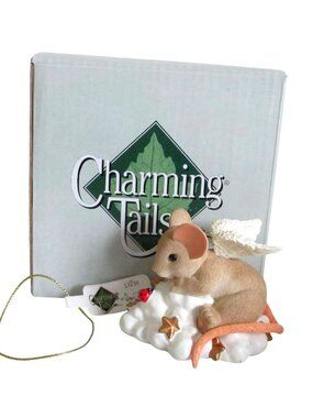 Charming Tails Angel Mouse On Cloud With Ladybug Figurine 2019 New in Box